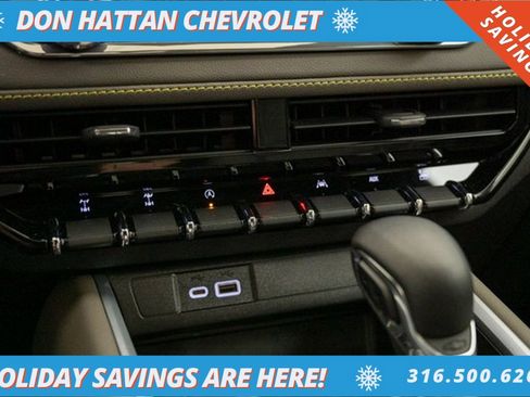 Used 2024 Chevrolet Colorado ZR2 w/ ZR2 Convenience Package III image 12