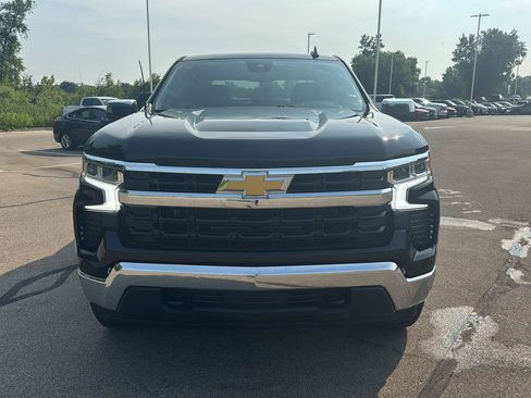 Used 2023 Chevrolet Silverado 1500 LT AWD/4WD image 8