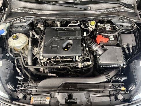 Used 2020 Ford Escape SE image 26