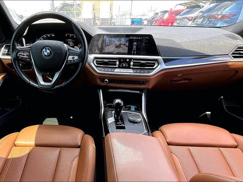 Used 2022 BMW 330i xDrive Sedan w/ Convenience Package AWD/4WD image 19