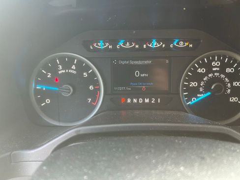 Used 2015 Ford F150 XLT w/ Equipment Group 301A Mid image 12