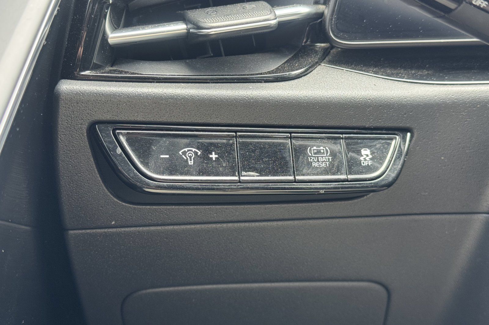 Used 2023 Kia Niro EX FWD image 36