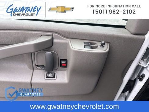 Used 2023 Chevrolet Express 2500 w/ Driver Convenience Package image 21