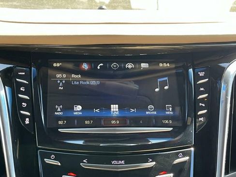 Used 2018 Cadillac Escalade ESV Platinum image 16