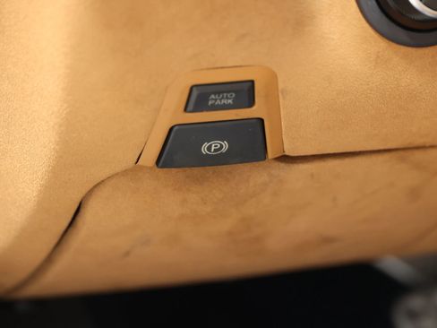 Used 2017 Ferrari California T image 31