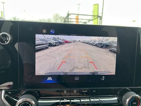 Used 2024 Chevrolet Colorado Trail Boss image 22