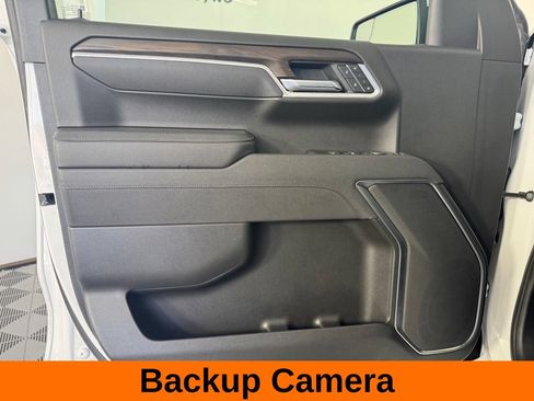Used 2025 GMC Sierra 1500 SLT AWD/4WD image 11