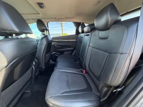 Used 2022 Hyundai Tucson SEL w/ Convenience + Premium Package FWD image 17