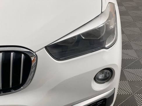 Used 2018 BMW X1 sDrive28i FWD image 9