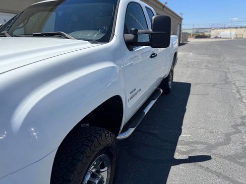 Used 2009 GMC Sierra 2500 SLE w/ SLE Preferred Package RWD image 14