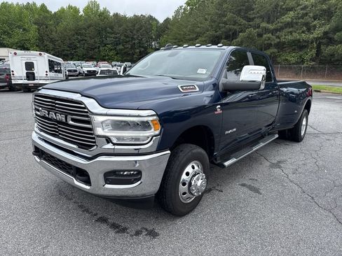 Used 2023 RAM 3500 Laramie AWD/4WD image 3