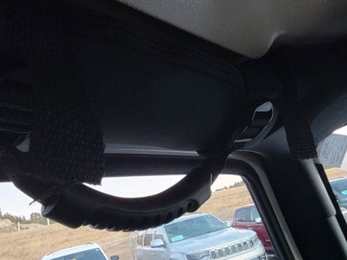 Used 2017 Jeep Wrangler Unlimited Sahara w/ Trailer Tow Group image 27