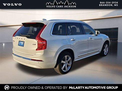 Certified 2024 Volvo XC90 B6 Core w/ Climate Package image 4