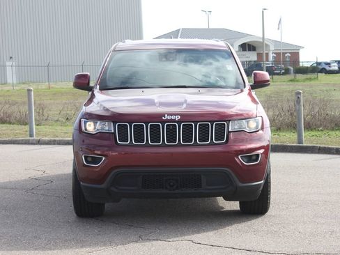 Used 2022 Jeep Grand Cherokee Laredo X RWD image 3
