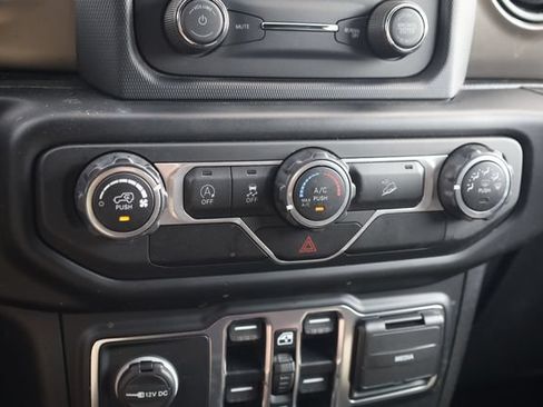 Used 2020 Jeep Wrangler Unlimited Sport AWD/4WD image 18