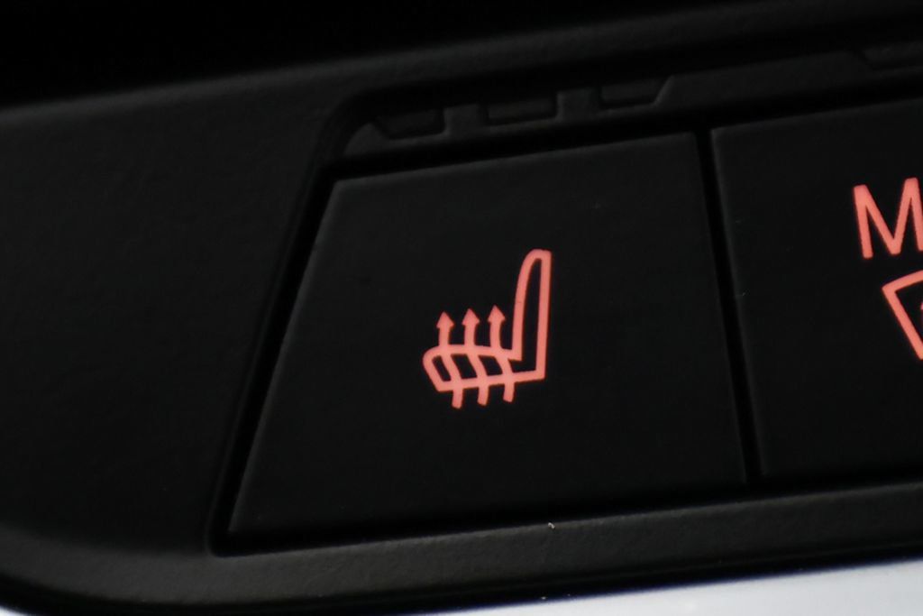 Used 2022 BMW M3 Competition AWD/4WD image 25