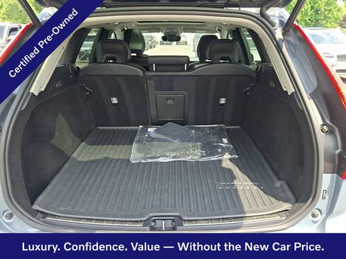 Certified 2024 Volvo XC60 B5 Plus w/ Climate Package AWD/4WD image 29