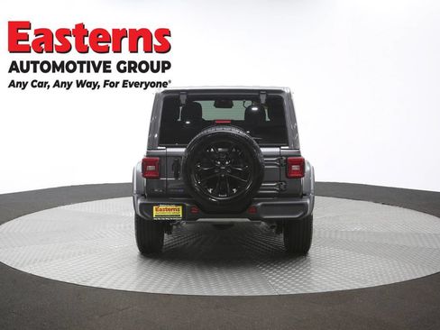 Used 2025 Jeep Wrangler Unlimited Sahara AWD/4WD image 36