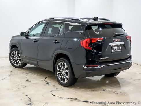 Used 2020 GMC Terrain SLT image 10