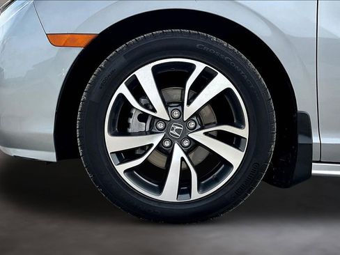 Certified 2024 Honda Odyssey Touring image 35