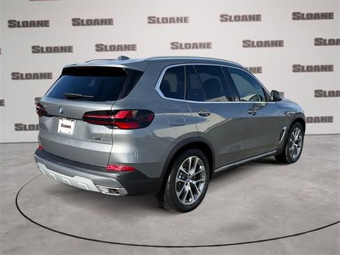 New 2026 BMW X5 xDrive50e w/ Climate Comfort Package image 5