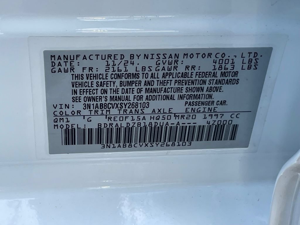Used 2025 Nissan Sentra SV FWD image 33