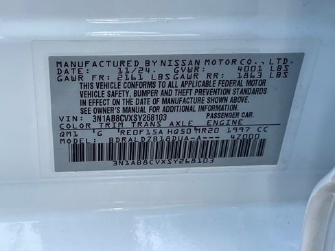 Used 2025 Nissan Sentra SV FWD image 33