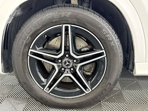 Used 2025 Mercedes-Benz GLE 450 4MATIC Coupe image 36