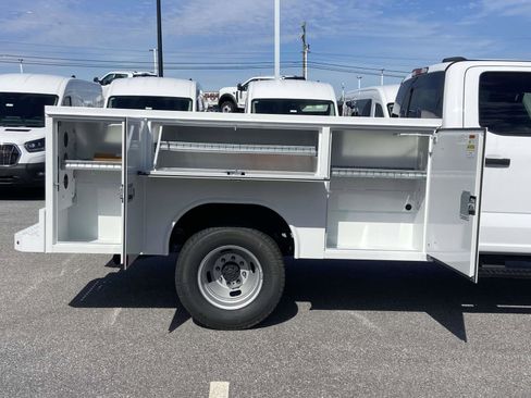 New 2026 Ford F350 XL w/ XL Chrome Package AWD/4WD image 9