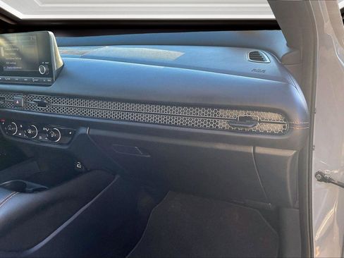 Used 2023 Honda HR-V Sport image 16