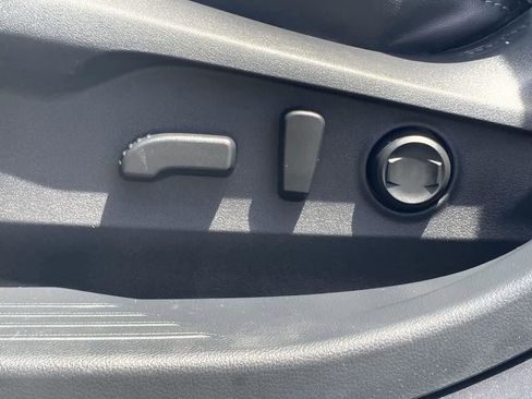 Used 2022 Subaru Outback Limited AWD/4WD image 12