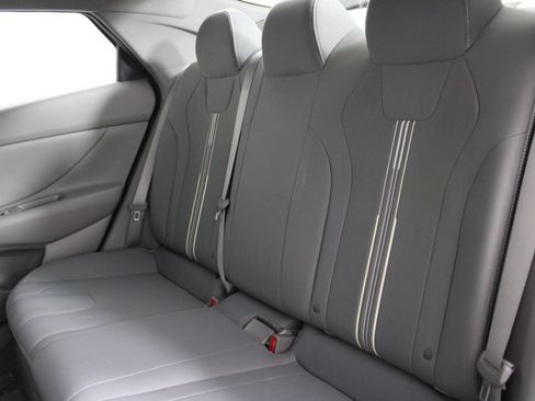 Certified 2023 Hyundai Elantra SEL FWD image 19