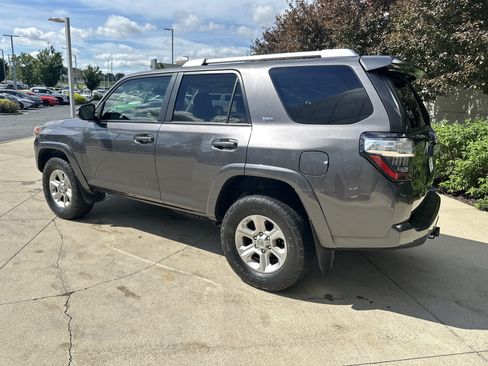 Used 2014 Toyota 4Runner SR5 Premium w/ Convenience Package AWD/4WD image 7