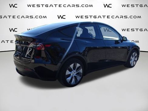 Used 2023 Tesla Model Y Long Range image 11