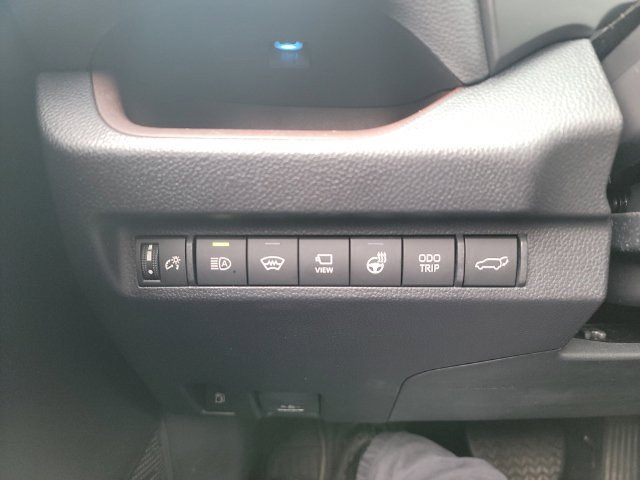Used 2023 Toyota RAV4 Limited AWD/4WD image 17