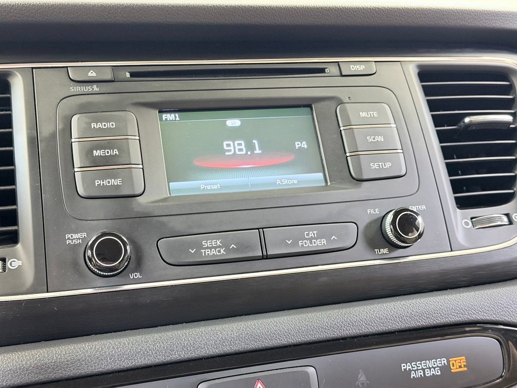 Used 2017 Kia Sedona LX FWD image 54