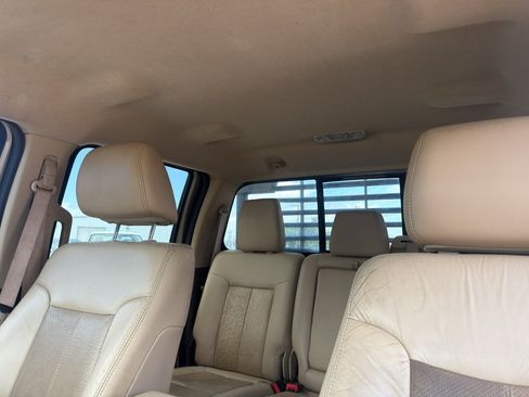 Used 2011 Ford F550 4x4 Crew Cab Super Duty w/ Payload Upgrade Pkg image 12
