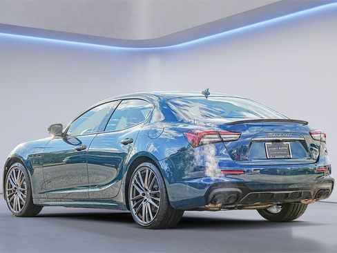 Used 2024 Maserati Ghibli Trofeo image 7