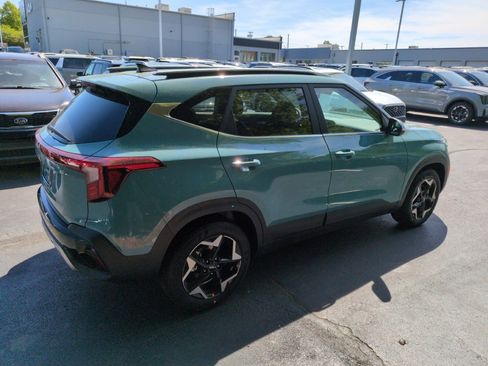 New 2026 Kia Seltos EX FWD image 7