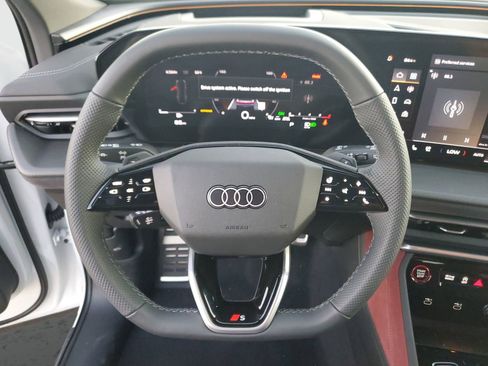 New 2025 Audi SQ5 Premium Plus image 21