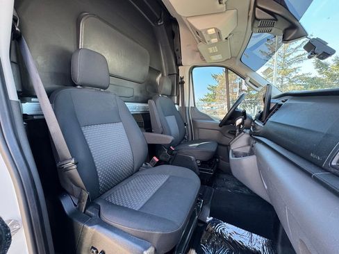 Used 2023 Ford Transit 250 148 High Roof AWD image 31