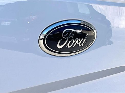 Used 2016 Ford F150 Lariat w/ Equipment Group 502A Luxury image 31