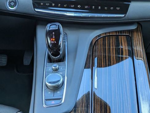 Used 2023 Cadillac Escalade Premium Luxury image 16