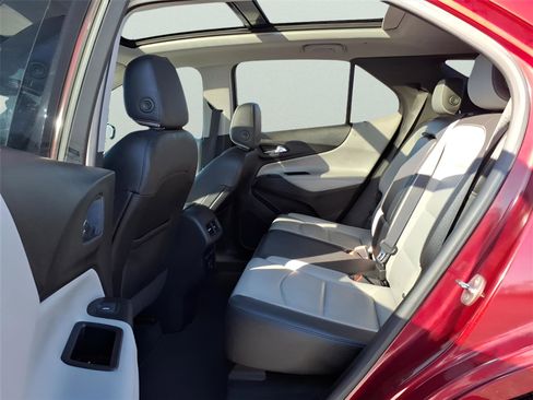 Used 2019 Chevrolet Equinox Premier image 11