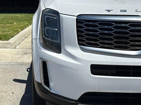 Used 2021 Kia Telluride EX w/ EX Premium Package FWD image 7