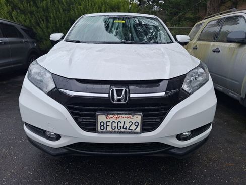 Used 2018 Honda HR-V EX image 11