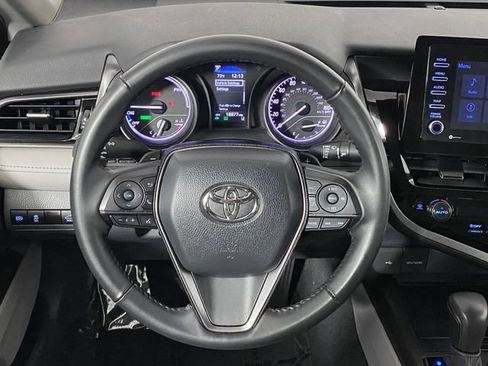 Used 2024 Toyota Camry SE FWD image 18