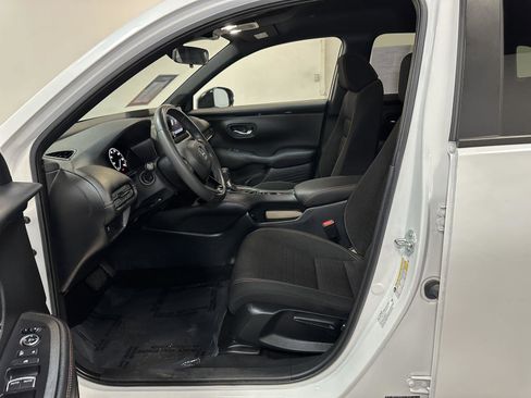 Used 2024 Honda HR-V Sport image 22