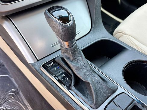 Used 2016 Hyundai Sonata SE FWD image 16
