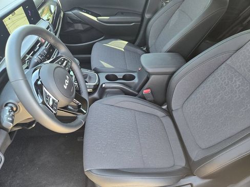 New 2026 Kia Seltos S FWD image 9